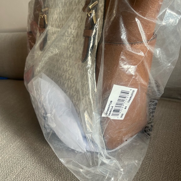 Michael Kors NS Charlotte tote Bag signature MK handbag Like New - Picture 10 of 10